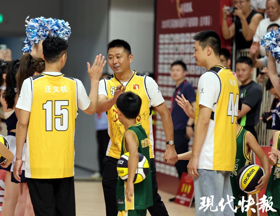 交叉淘汰赛, 抗衡的故事 交叉淘汰赛, 抗衡的故事